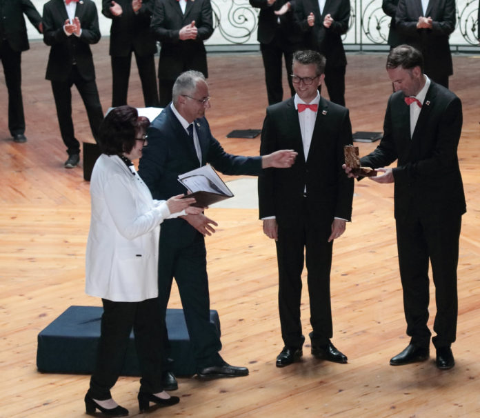 From left, Hasmik Harutyunyan (conservatory director), Alexan Ter-Minasyan, Thorsten Weiss, Maik Gruchenberg