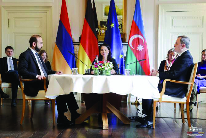 From left, Armenian Foreign Minister Ararat Mirzoyan, German Foreign Minister Annalena Baerbock and Azerbaijani Foreign Minister Jeyhun Bayramov on Feb. 28 in Berlin.