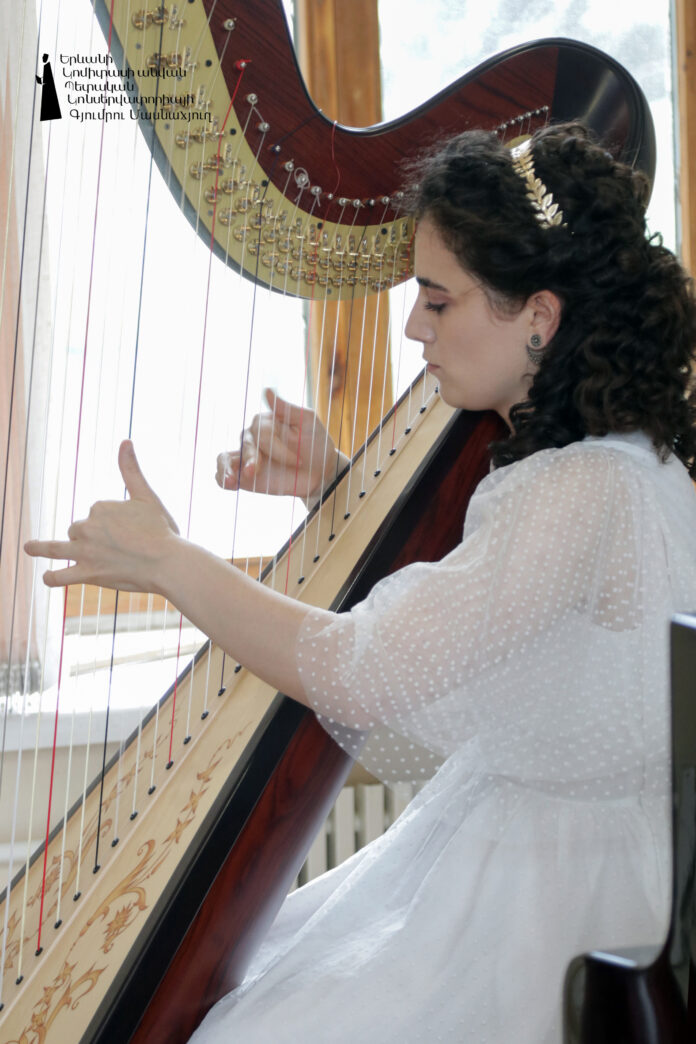 Soloist Hasmik Mkrtchyan