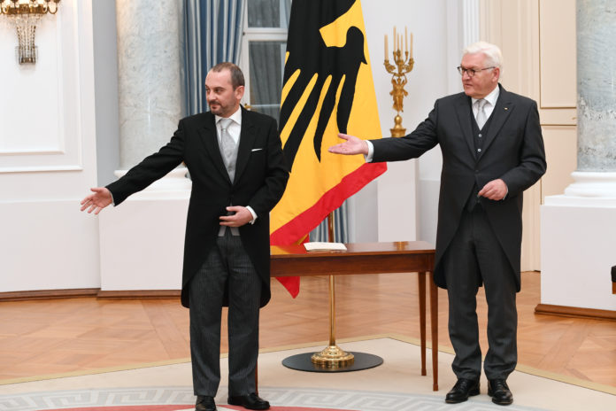 Armen Sargsyan, Tatev Sukiasyan and Astghik Saribekyan (left to right)