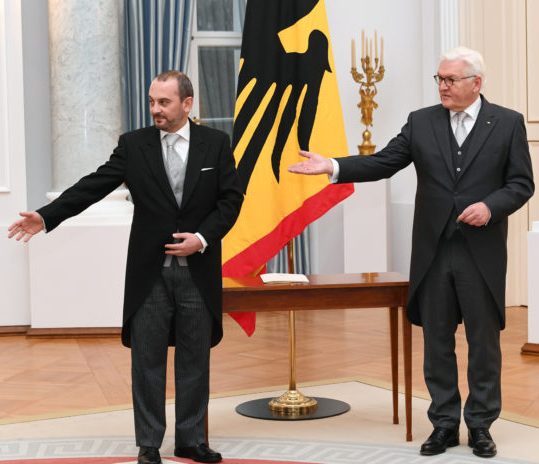 Armenian Ambassador to Germany Viktor Yengibaryan, left, with German President Frank-Walter Steinmeier